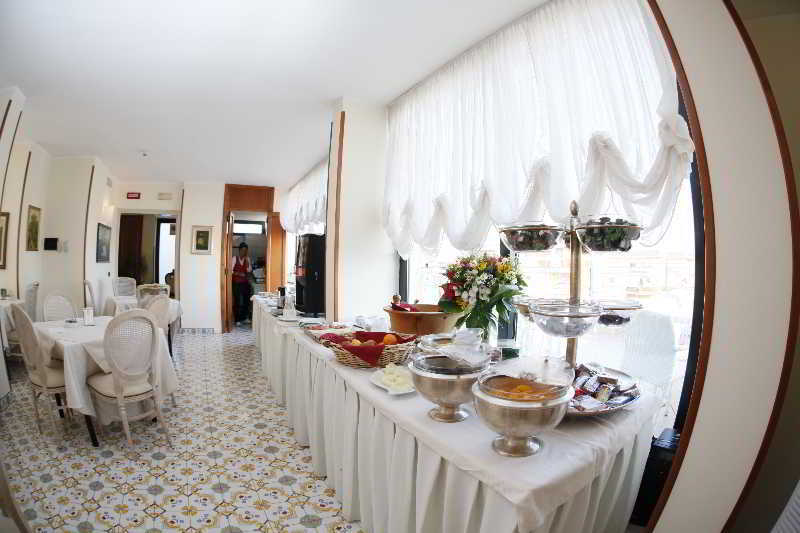 Hotel Colonna Brindisi Exterior photo