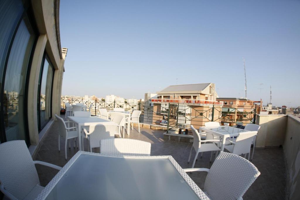 Hotel Colonna Brindisi Exterior photo